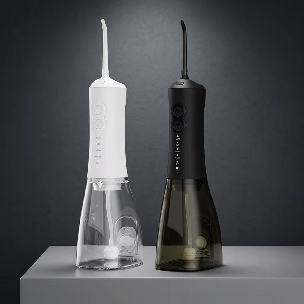 2026 New Portable Water Flosser – IPX7 Waterproof Rechargeable Oral Irrigator with Detachable Water Tank