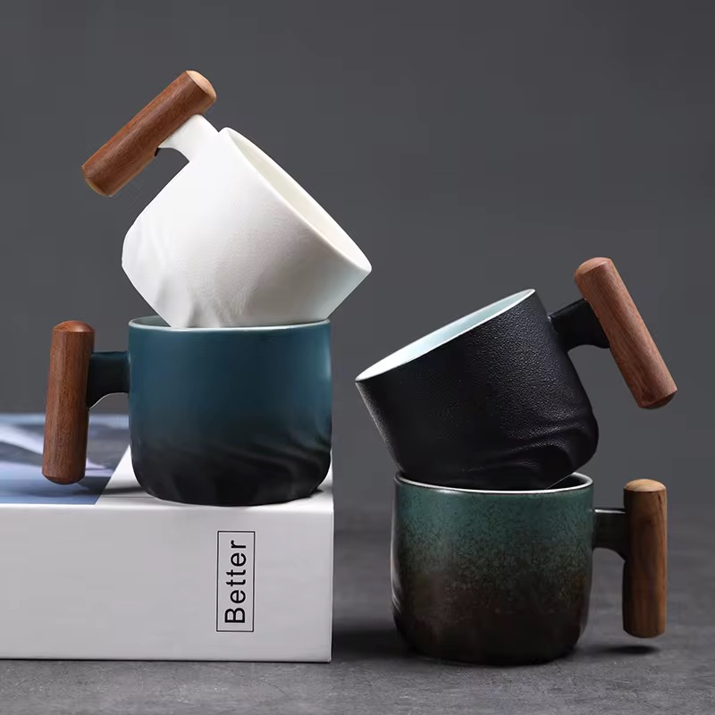 Japanese Master Kiln Ceramic Gradient Latte Mug with Wooden Handle